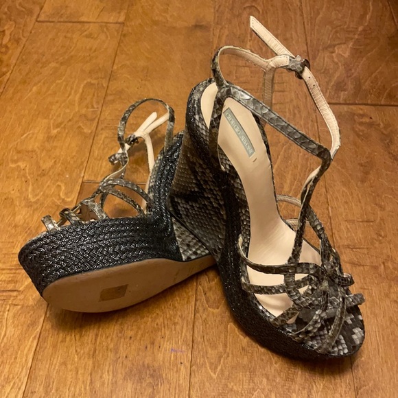 Giorgio Armani python wedge πΊ - Picture 3 of 8